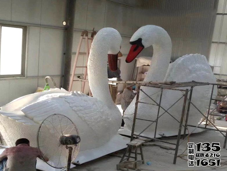 景區(qū)玻璃鋼創(chuàng)意白天鵝愛(ài)心雕塑 景區(qū)玻璃鋼創(chuàng)意白天鵝愛(ài)心雕塑