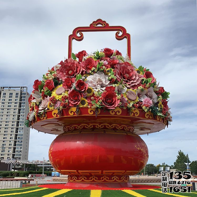 城市廣場(chǎng)玻璃鋼彩繪慶祝國慶節(jié)的大花籃雕塑 城市廣場(chǎng)玻璃鋼彩繪慶祝國慶節(jié)的大花籃雕塑