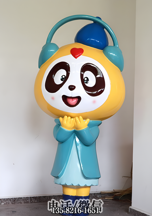 聽(tīng)歌的熊貓(女)雕塑公仔 聽(tīng)歌的熊貓(女)雕塑公仔